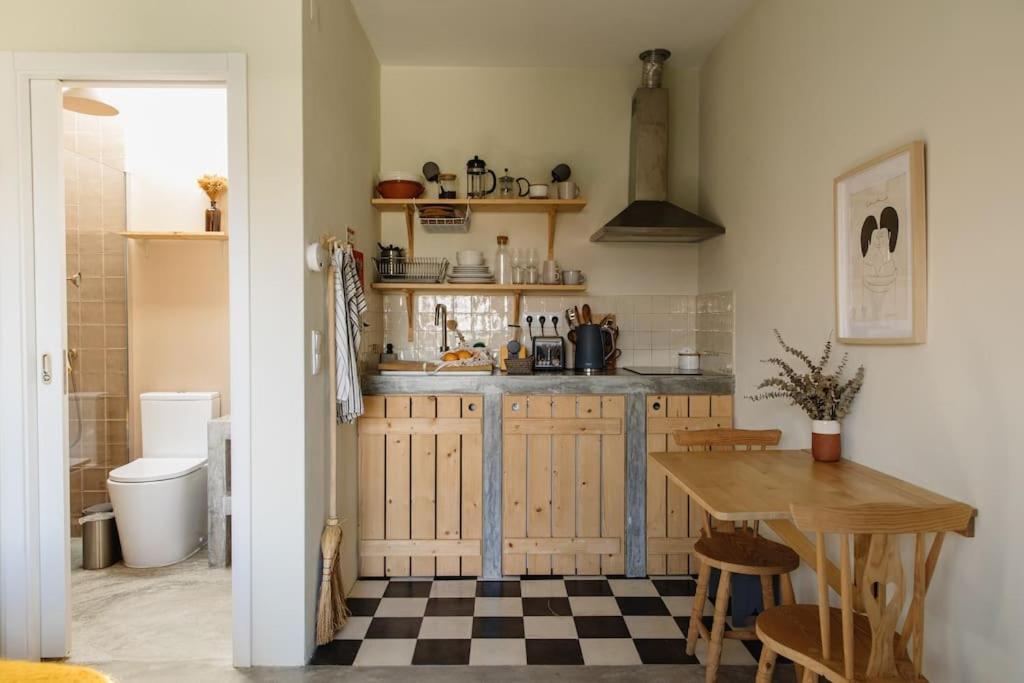 Гостевой дом Casa Da Aldeia - Small House -Terra - Peniche - Baleal Casais Brancos Экстерьер фото